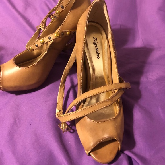 High heel shoes - Picture 3 of 3